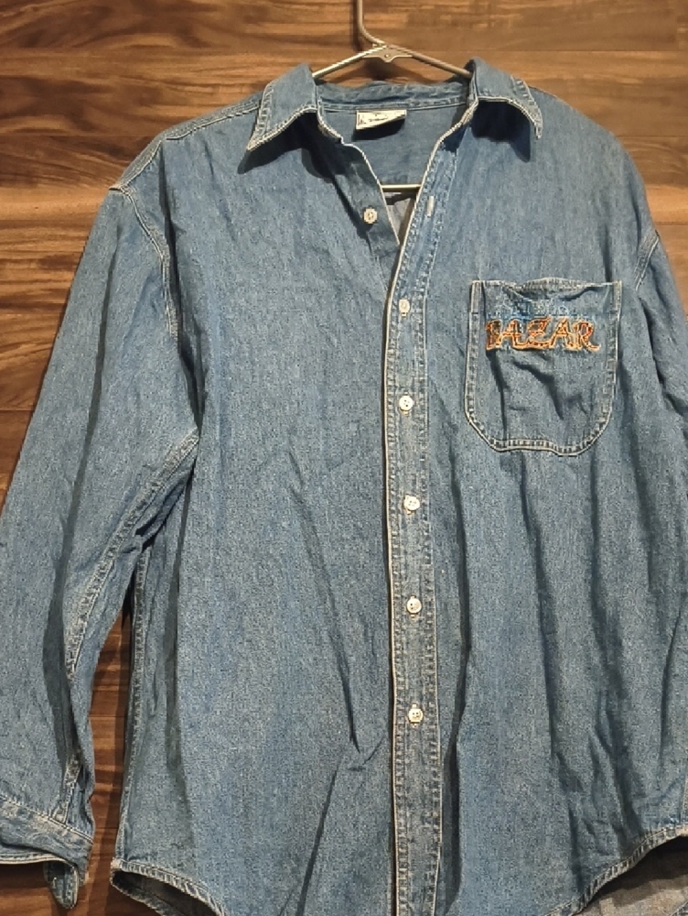 Vintage 90s Disneyland Paris "Bazar" Embroidered Denim Shirt - Mickey & Friends - Picture 5 of 8